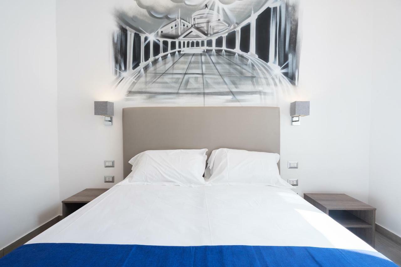 B&B Toledo One Napels Buitenkant foto