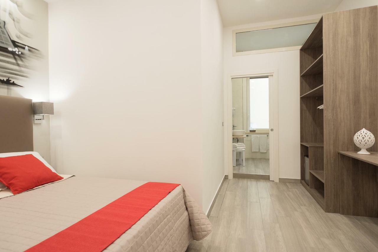 B&B Toledo One Napels Buitenkant foto