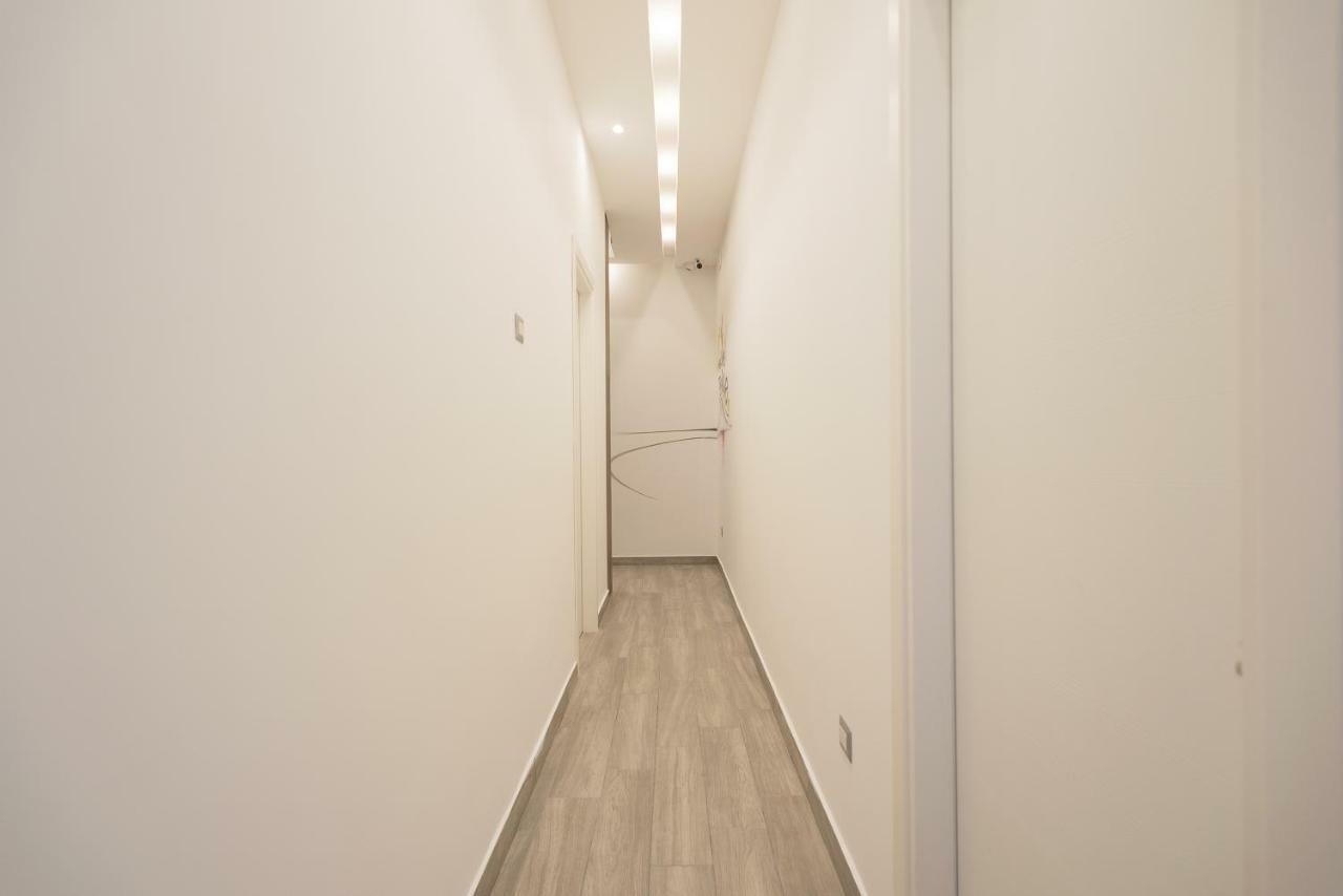 B&B Toledo One Napels Buitenkant foto